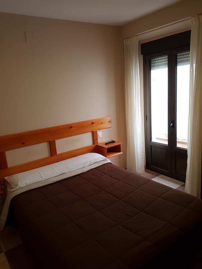 Pension Arenal Сан-Висенте-де-ла-Баркера Экстерьер фото